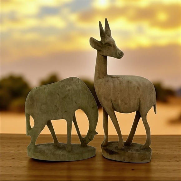 Vintage Hand-Carved Wooden Antelope Figurines – Set of 2 - Picture 12 of 12